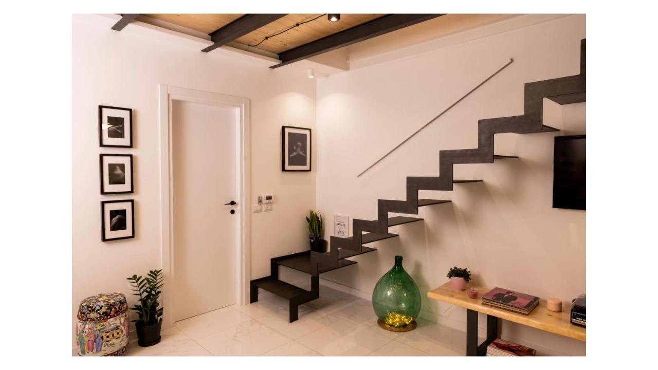 Light Pink - Suite In The Middle Of Everything Torre Annunziata Εξωτερικό φωτογραφία