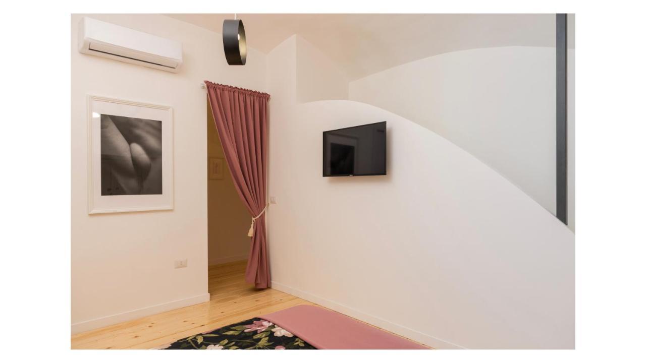 Light Pink - Suite In The Middle Of Everything Torre Annunziata Εξωτερικό φωτογραφία