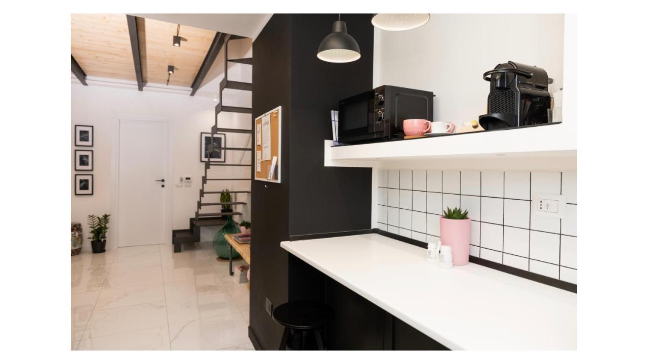 Light Pink - Suite In The Middle Of Everything Torre Annunziata Εξωτερικό φωτογραφία
